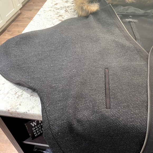 Winter Poncho with removable hood. - Picture 2 of 4